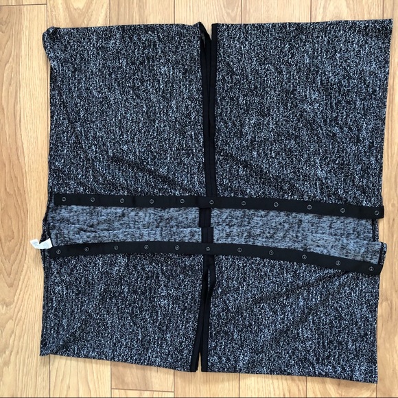 Lululemon Vinyasa Scarf Wrap - Picture 11 of 12